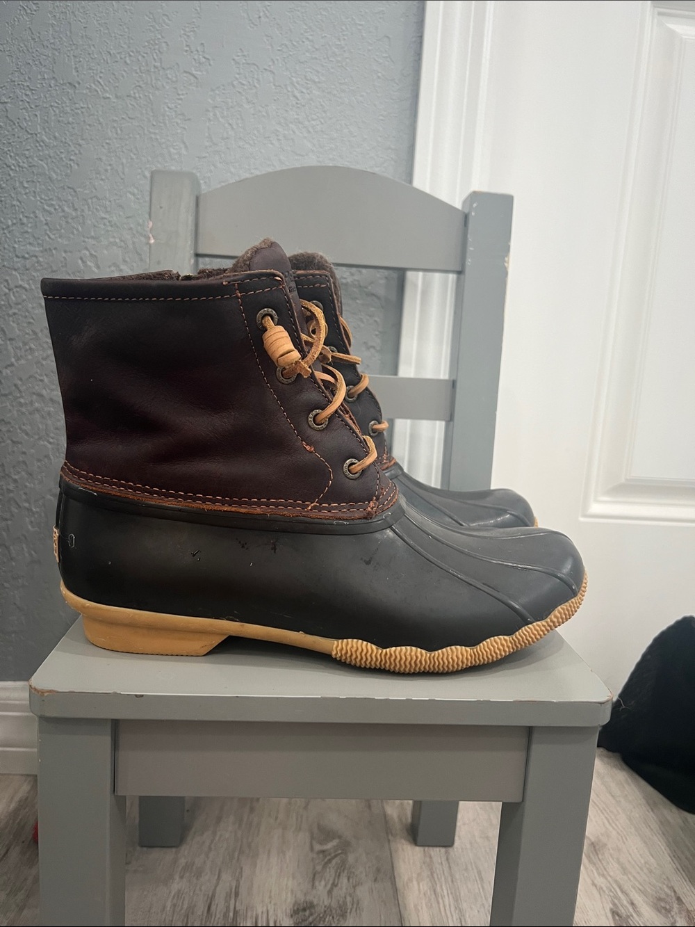 Sperry Black & Brown Men’s Duck Boots with Tan Laces
